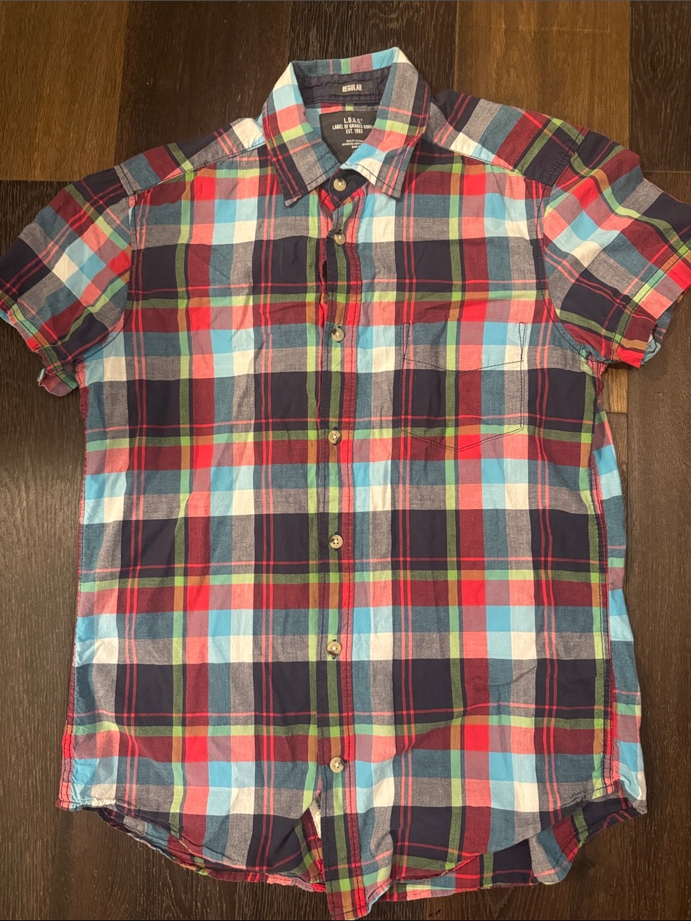 Short sleeve button down